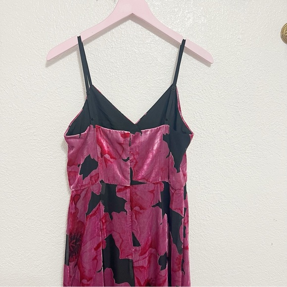 NWT Hutch Royce Floral Print Velvet Tiered Hem Dress - Picture 8 of 10